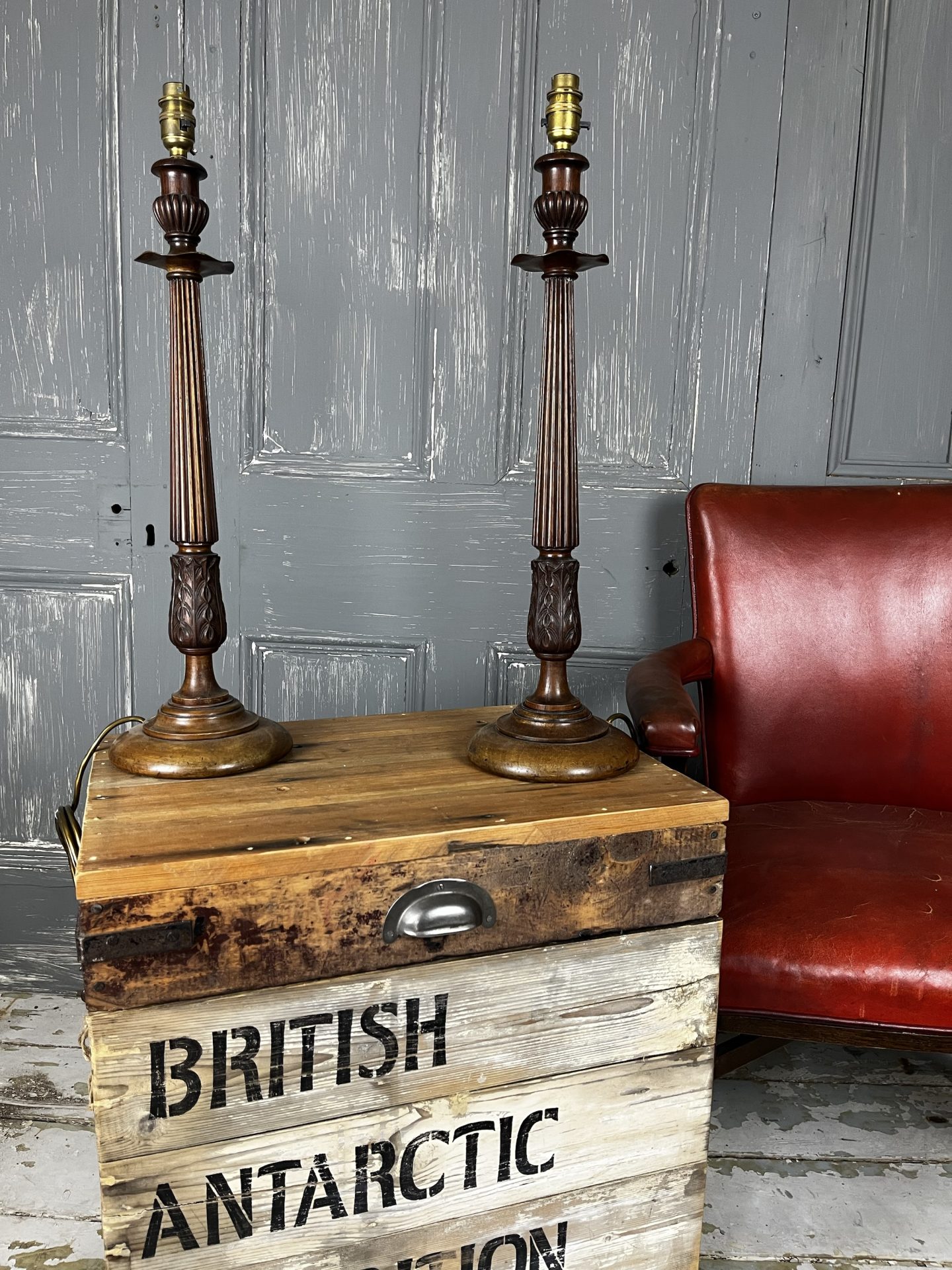 Antique Hall Pair Walnut Column Table Hall Lamps - Image 3