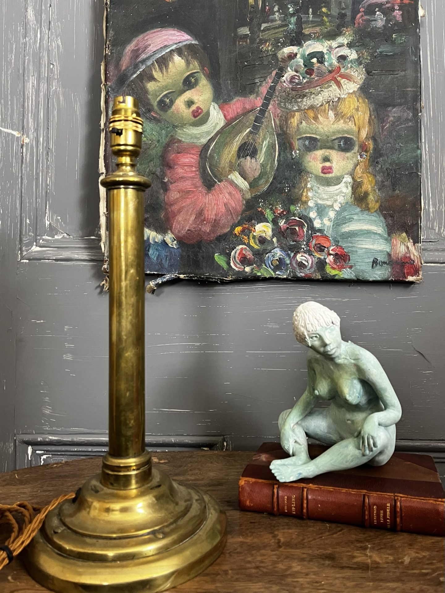 Antique Weigthed Round Bronze Base Column Table Lamp - Image 5